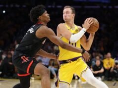 Luke Kennard enviou Luka Doncic para ajudar o Lakers a vencer o Rockets
