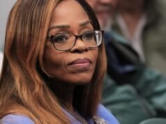 O deputado renunciou em meio a uma investigação ética. Sheila Cherfilus-McCormick na Flórida