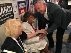 Os republicanos da Califórnia se alegram com o escândalo de Swalwell, mas se separam do principal candidato republicano ao governo