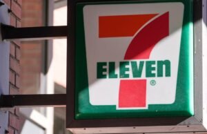7-Eleven espera fechar centenas de lojas na América do Norte este ano