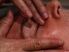 Tem olho digital ou olho seco? A massagem para cuidar do globo ocular pode ajudar