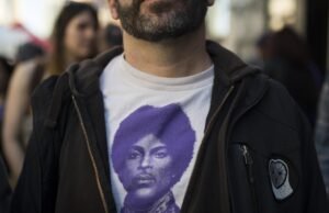 Coluna: Se você continuar ouvindo, as letras do Prince sempre vão te ensinar