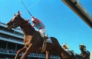 Billy Shoemaker fez história há 40 anos no Kentucky Derby