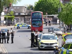 Primeiro-ministro do Reino Unido condena ataque após 2 esfaqueados no bairro judeu de Londres