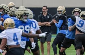 Nico Iamaleava, da UCLA, acredita que o novo técnico Bob Chesney é um vencedor