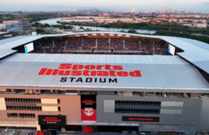 Sports Illustrated está tentando retornar após ser demitida
