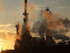 O plano orçamentário de Trump cortará programas climáticos e aumentará os gastos militares