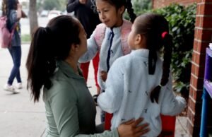 A greve do LAUSD continua em 14 de abril com escolas fechadas e necessidade de assistência infantil