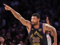Marcus Smart, do Lakers, dá o tom contra Kevin Durant, do Rockets