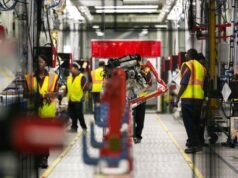 Uma montadora chinesa está se preparando para vender um EV por US$ 10.000. É por isso que a América não está pronta