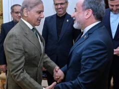 Ministro das Relações Exteriores do Irã abandona negociações sem se encontrar com enviado dos EUA, afirma Paquistão