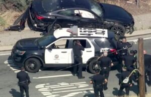 Uma pessoa morreu após uma perseguição policial na 5ª rodovia no leste de Los Angeles