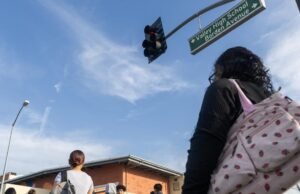 A falta de moradia entre jovens está aumentando no condado de Los Angeles, de acordo com um estudo