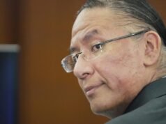 Perseguindo o cavalo de ‘Dança com Lobos’ condenado por abuso sexual