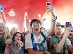 O Coachella parece ser divertido e emocionante para os influenciadores. Nos bastidores, a estratégia é feroz