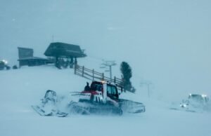 A neve está estendendo a temporada de esqui em High Sierra, na Califórnia