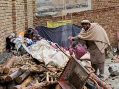 Pelo menos 9 pessoas morreram no terremoto no Afeganistão, incluindo refugiados