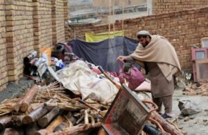 Pelo menos 9 pessoas morreram no terremoto no Afeganistão, incluindo refugiados