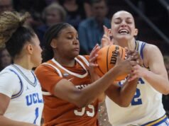 UCLA derrotou o Texas na Final Four, para enfrentar a Carolina do Sul pelo título