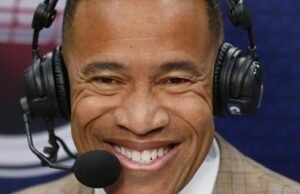 O locutor Mark Jones está deixando a ESPN após 36 anos.