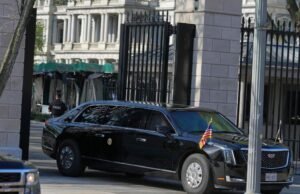 Trump chega ao Supremo Tribunal para assistir ao debate sobre cidadania