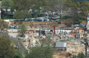 A construção da sala de Trump pode continuar agora, disse o tribunal superior