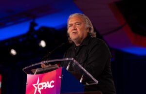 Steve Bannon vence ordem da Suprema Corte que pode levar à anulação do impeachment do Congresso