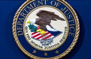 O Departamento de Justiça decidiu rejeitar as condenações por conspiração contra os Oath Keepers e Proud Boys