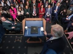 Trump está cumprindo o prazo de terça-feira, ameaçando pontes e usinas de energia do Irã