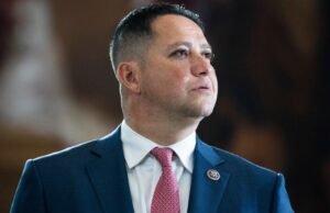 O deputado republicano Tony Gonzales, do Texas, disse que se aposentaria depois de admitir que teve um caso com um funcionário