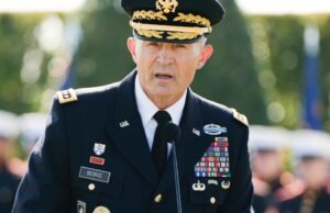 Hegseth implorou aos oficiais militares superiores que ficassem fora da guerra no Irã