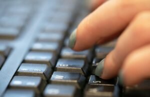Por que alguns trabalhadores adotam a IA e outros não