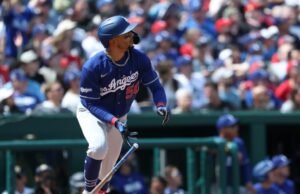 Dodgers colocará Mookie Betts em IL e convocará Hyeseong Kim