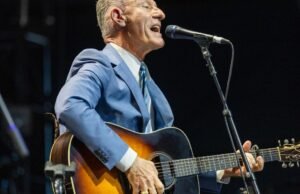 10 minutos depois com Lyle Lovett no Stagecoach