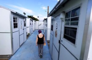 Los Angeles precisa de mais supervisão das agências de serviços para moradores de rua
