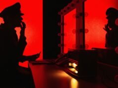 Matías Umpierrez discute a história do ódio global em uma poderosa performance teatral