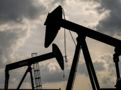 O petróleo continua a subir em meio à incerteza no Médio Oriente e às tensões nas linhas de abastecimento