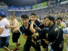 Três anos depois da debandada do Estádio Cuscatlán, o maior desastre esportivo da história recente de El Salvador.
