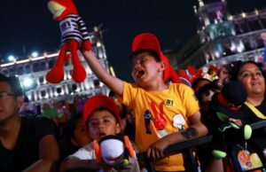 Sucesso absoluto no Zócalo: 31 Minutos reúne mais de 200 mil participantes no CDMX