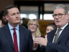 Mais pressão sobre Starmer no Reino Unido: o ex-secretário de saúde, Wes Streeting, será candidato à liderança do Partido Trabalhista.