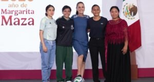 “Mulheres também podem jogar futebol”: Sheinbaum pede que time promova inclusão em campo