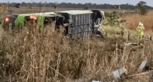 Uma argentina de 26 anos morreu depois que um ônibus capotou na Austrália