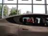 O número de registros da Tesla em apenas quatro meses é igual ao total de carros registrados em um mês na Colômbia, segundo o SIC.