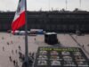 Ativistas tentam voltar a colocar tecido no Zócalo: agora com a imagem do “líder do narcotráfico”