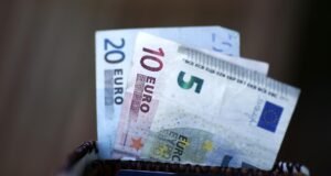 Caixabank, Santander e BBVA, os gestores que mais ativos administraram em abril, segundo Vdos