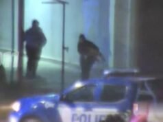 Córdoba: a ação desesperada da polícia para salvar um bebê que se engasgava com a tampa de uma caneta