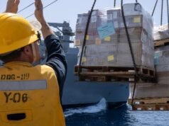 Os Estados Unidos confirmaram o “fornecimento” de “combustível” e “munições” para os seus navios no Médio Oriente.
