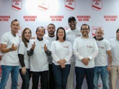 Melcochita e ‘Cuto’ Guadalupe, levados por Keiko Fujimori para ligar para 100 mil pessoas da Fuerza Popular
