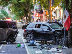 Um homem atropelou cinco pessoas no meio da rua, matando duas e ferindo três em Manhattan