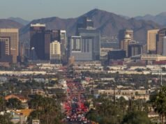 Phoenix, a capital dos escritórios dos Estados Unidos, enfrenta demissões em massa devido à inteligência artificial e à terceirização.